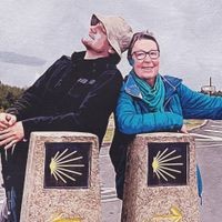 Der Herzenswunsch von Sieglinde: Einmal den Jakobsweg laufen. Ihr Sohn Tobias Schlegl begibt sich schließlich mit ihr auf die Reise nach Spanien. 