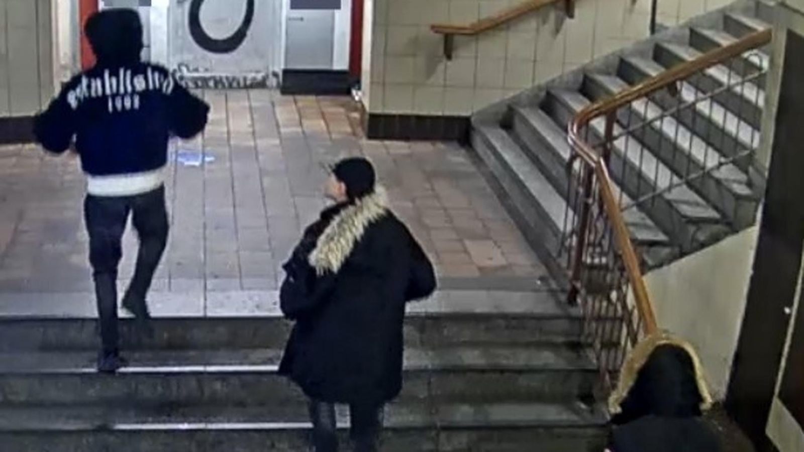 32-Jähriger überfallen – Polizei sucht drei Jugendliche