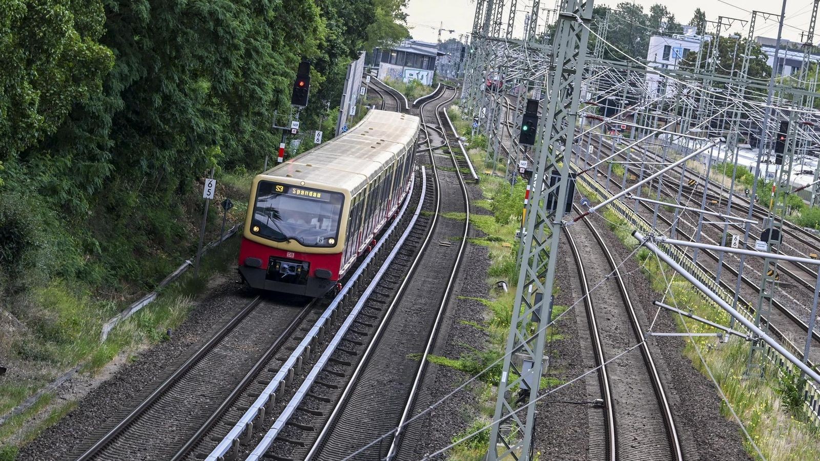 Signalstörung bei der S-Bahn – Betroffene Linien & Takt im Überblick