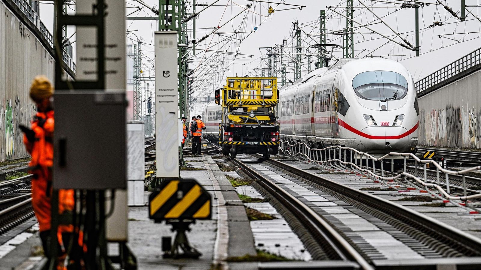 Kaputte Weiche sorgt für große Streckensperrung
