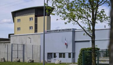 Spektakulärer Gefängnisausbruch in Frankreich – Häftling türmt im Wäschesack