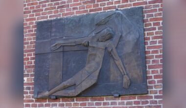 Bottrops Liebfrauenkirche: Bronze-Kunstwerk abgebrochen