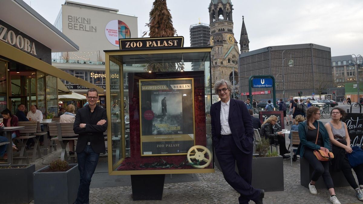 2018 kam der Filmklassiker „Der Himmel über Berlin“ aus dem Jahr 1987 neu restauriert noch einmal in die Kinos. Wim Wenders (r.) gab dazu  eine Berlin-Premiere  innerhalb unserer Reihe. Als Special im Saal 1.    
