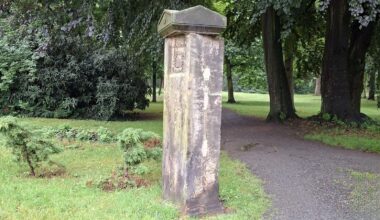 Wer hat diesen schweren Stein in Wolfenbüttel bewegt?