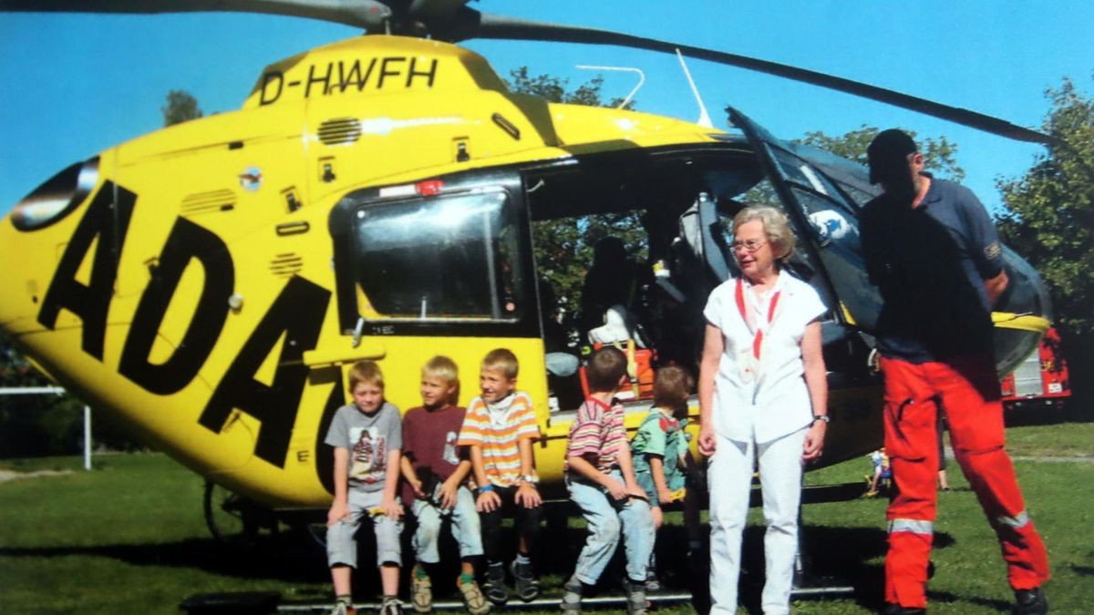 Beim Tag der offenen Tür 2006 landete auch der Rettungshubschrauber zur Besichtigung.