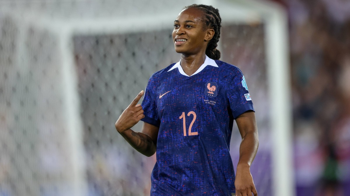 Mitfavorit Frankreich schlägt Titelverteidiger England verdient