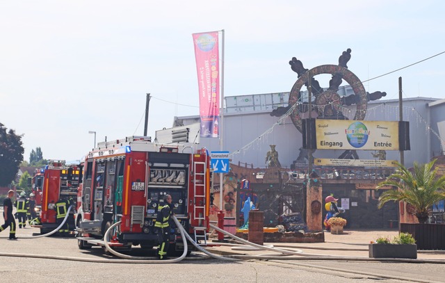 Der Brand ging von einer Lagerhalle aus.  | Foto: Sandra Decoux