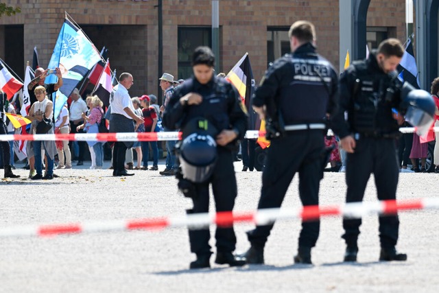Die Polizei sprach von einem friedlichen Verlauf.  | Foto: Frm (dpa)