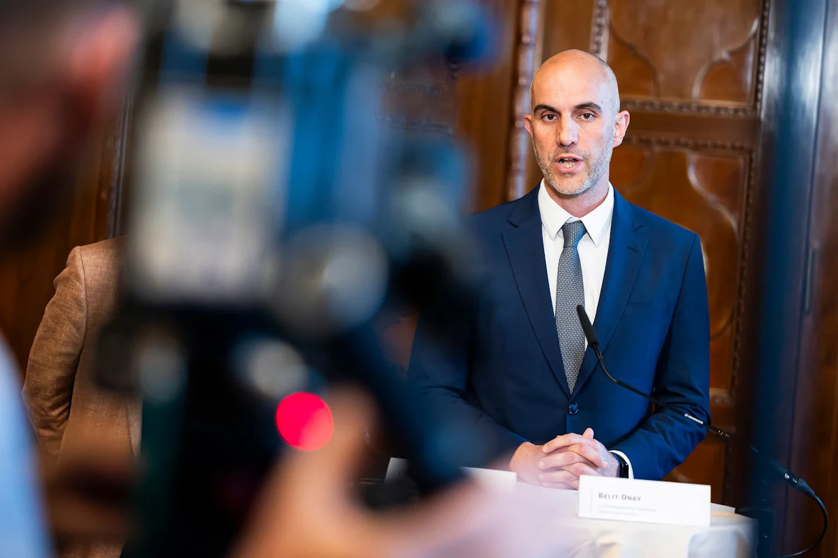 Humanitäre Initiative - Hannover will Kinder aus Gaza und Israel aufnehmen - Politik