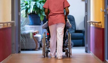 Eigenanteil für Pflege stark gestiegen – besonders in Hamburg