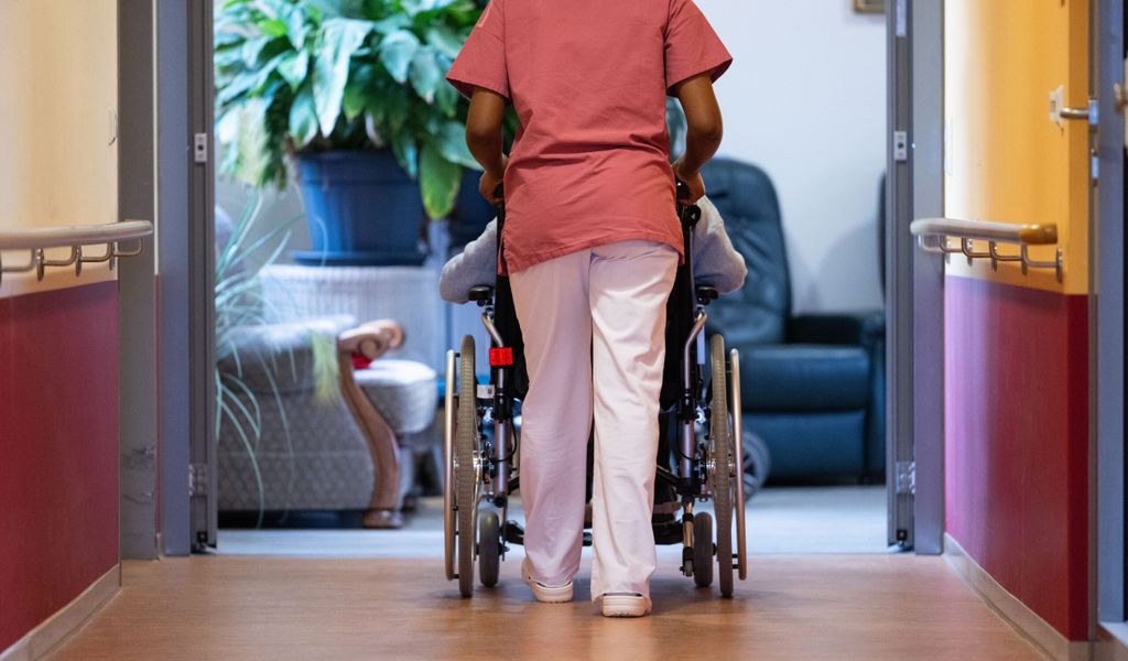 Eigenanteil für Pflege stark gestiegen – besonders in Hamburg