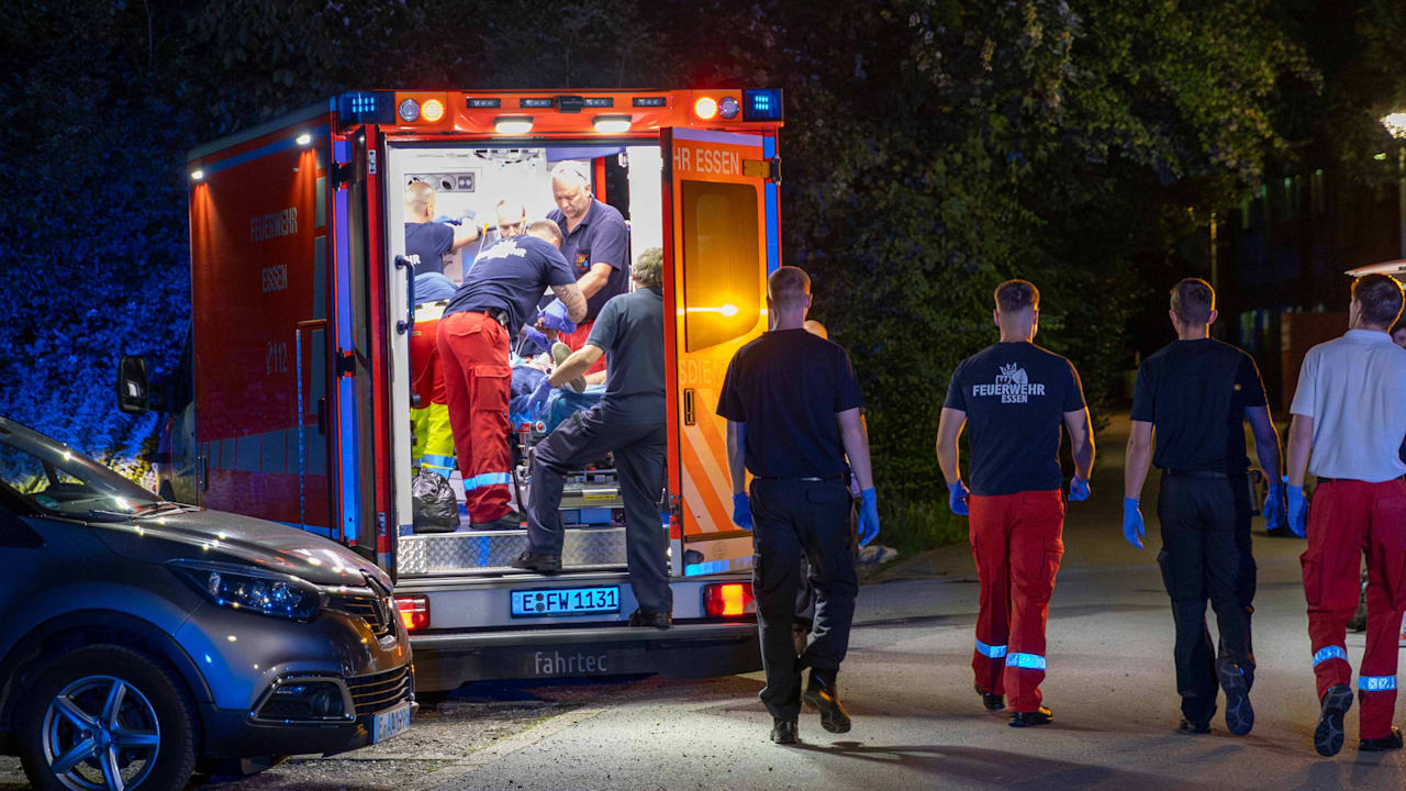 Messer-Attacke in Essen: Streit eskaliert im Park | Regional