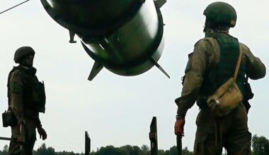 Tote und verletzte Soldaten: Russen greifen Militärzentrum in der Ukraine an