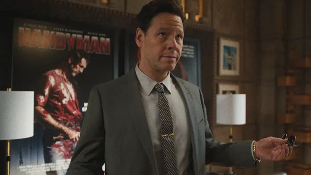 Ike Barinholtz in 