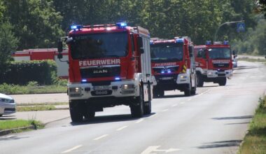 Die Einsatzkräfte des Löschverbandes Süd auf dem Weg zum Waldbrand nach Arzberg im Jahr 2022. Start war an Hauptwache der Berufsfeuerwehr in Halle-Neustadt.