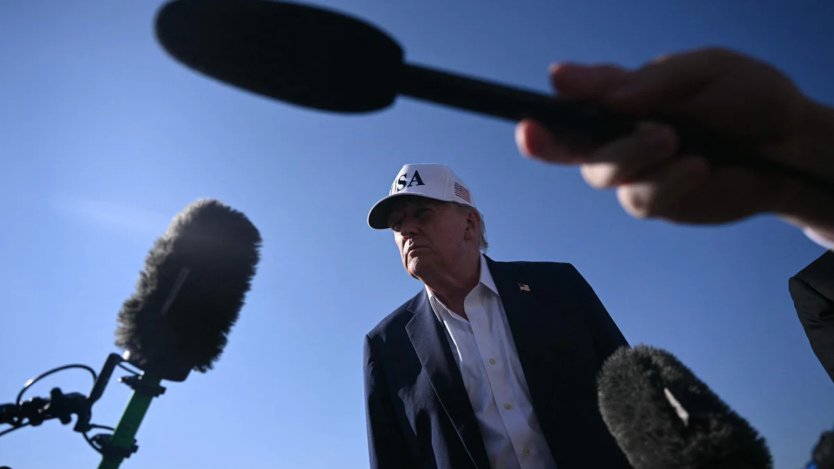 Trump wettert gegen Putin: „Wir werden mit jeder Menge Bullshit beworfen“ - Politik