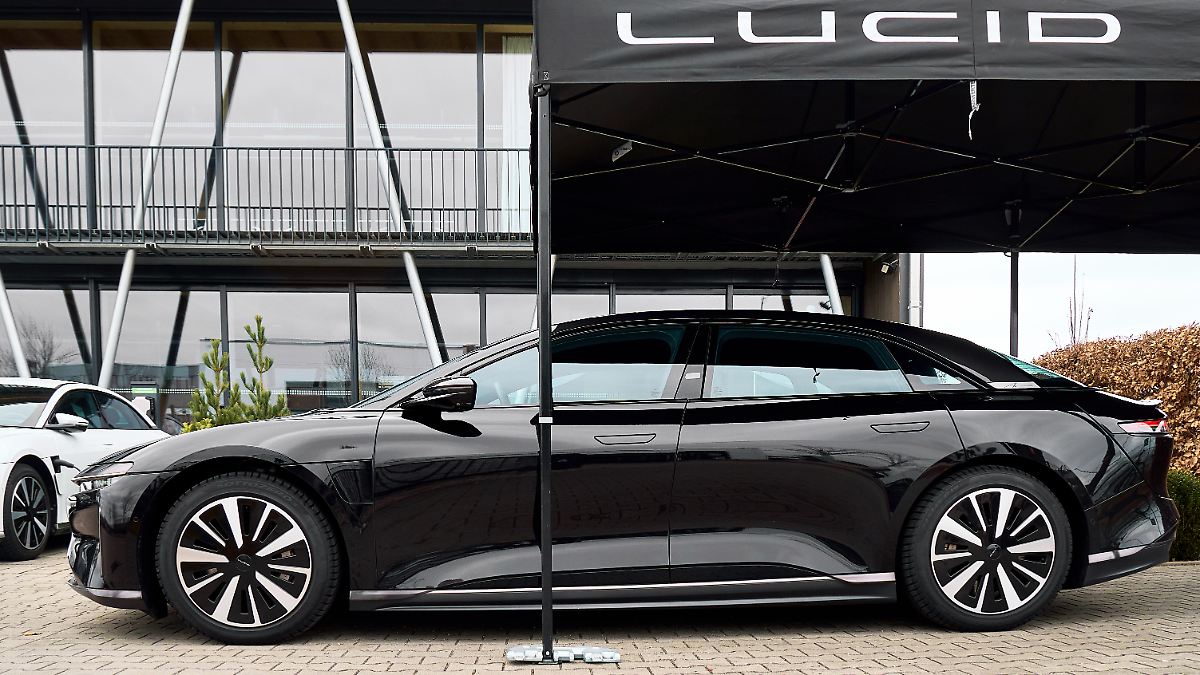 1205 Kilometer mit einer Ladung: Elektroauto von Lucid bricht Reichweitenrekord