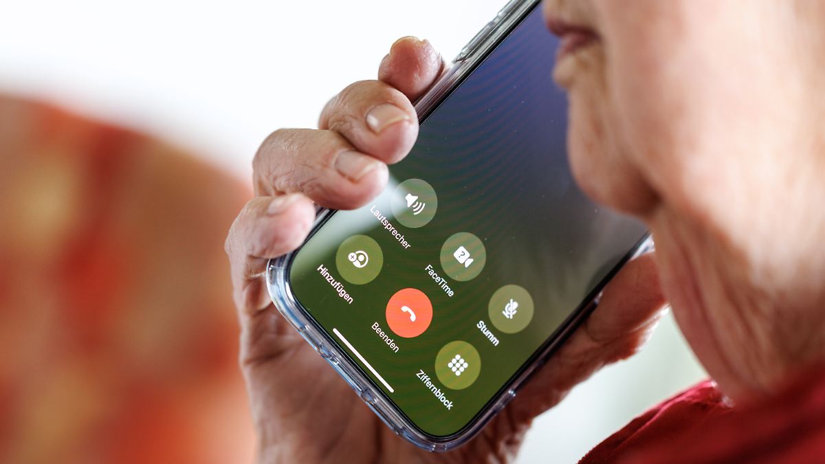 Auf frischer Tat ertappt: Polizei zerschlägt Callcenter für Schockanrufe