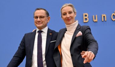 Kampfbegriff gestrichen! AfD trennt sich von „deutscher Leitkultur“ | Politik