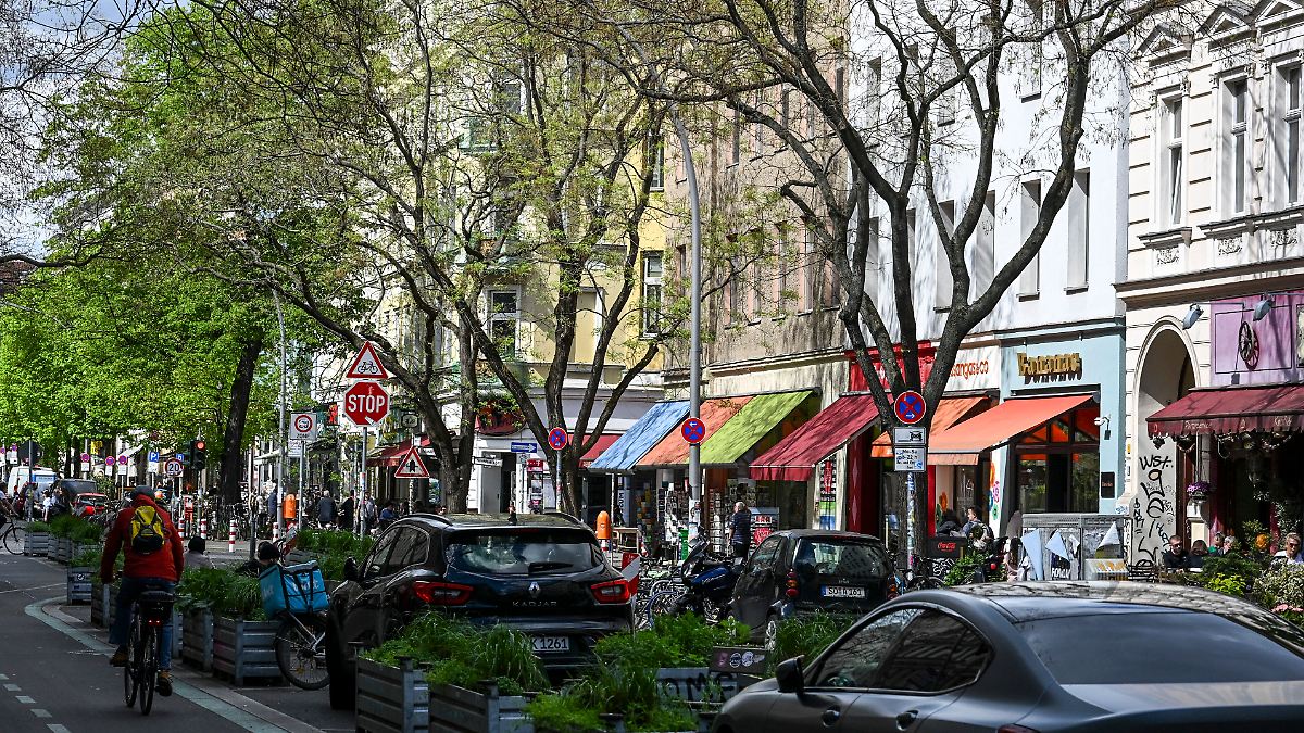 Täter auf der Flucht: Verletzter nach Schüssen in Berlin-Kreuzberg