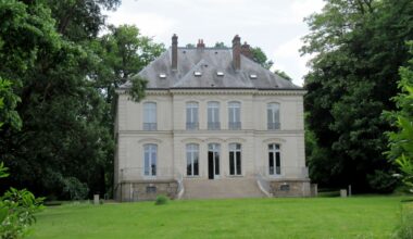 Zuschlag für Mindestgebot: Villa von Karl Lagerfeld bei Versteigerung kaum begehrt
