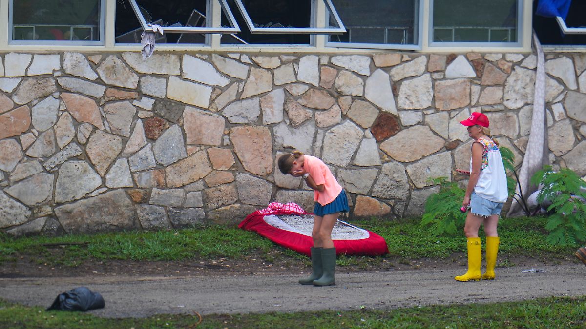 Gouverneur zeigt sich schockiert: Immer mehr tote Kinder nach Sturzflut in Texas gefunden