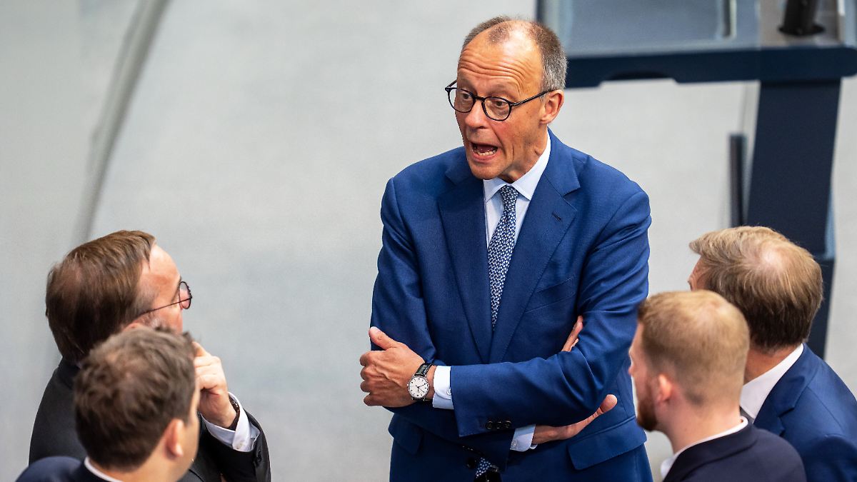 Fehlstart in die Sommerpause: Und plötzlich steckt Schwarz-Rot in einer Krise