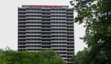Hochhaus in Problemgegend: Duisburg sprengt den nächsten "Weißen Riesen"