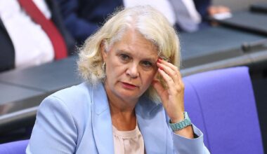 Dissertation ein Plagiat?: Uni: Anfangsverdacht bei Saskia Ludwigs Doktorarbeit liegt vor