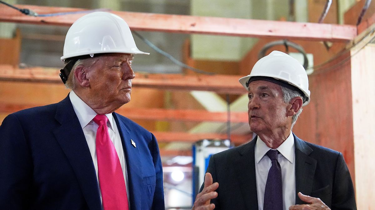 07:10 Streit zwischen Trump und Powell eskaliert - Ntv