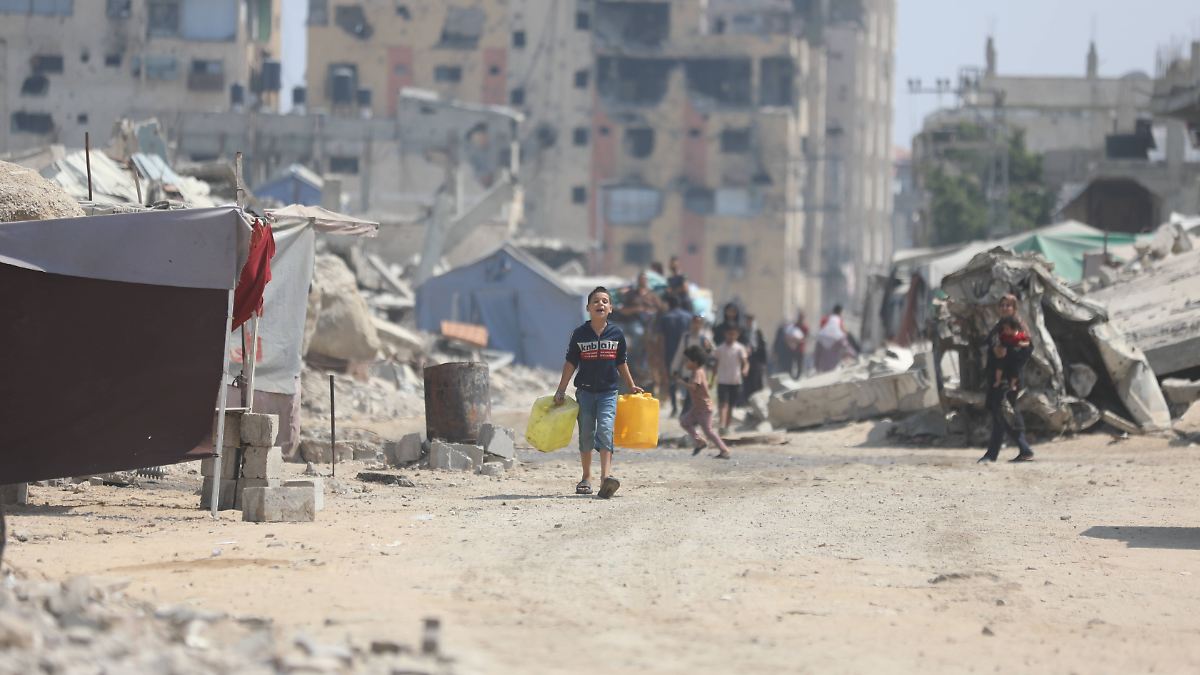 "Bereit, Maßnahmen zu ergreifen": Merz spricht mit Macron und Starmer über "eng koordinierte Schritte" für Gaza