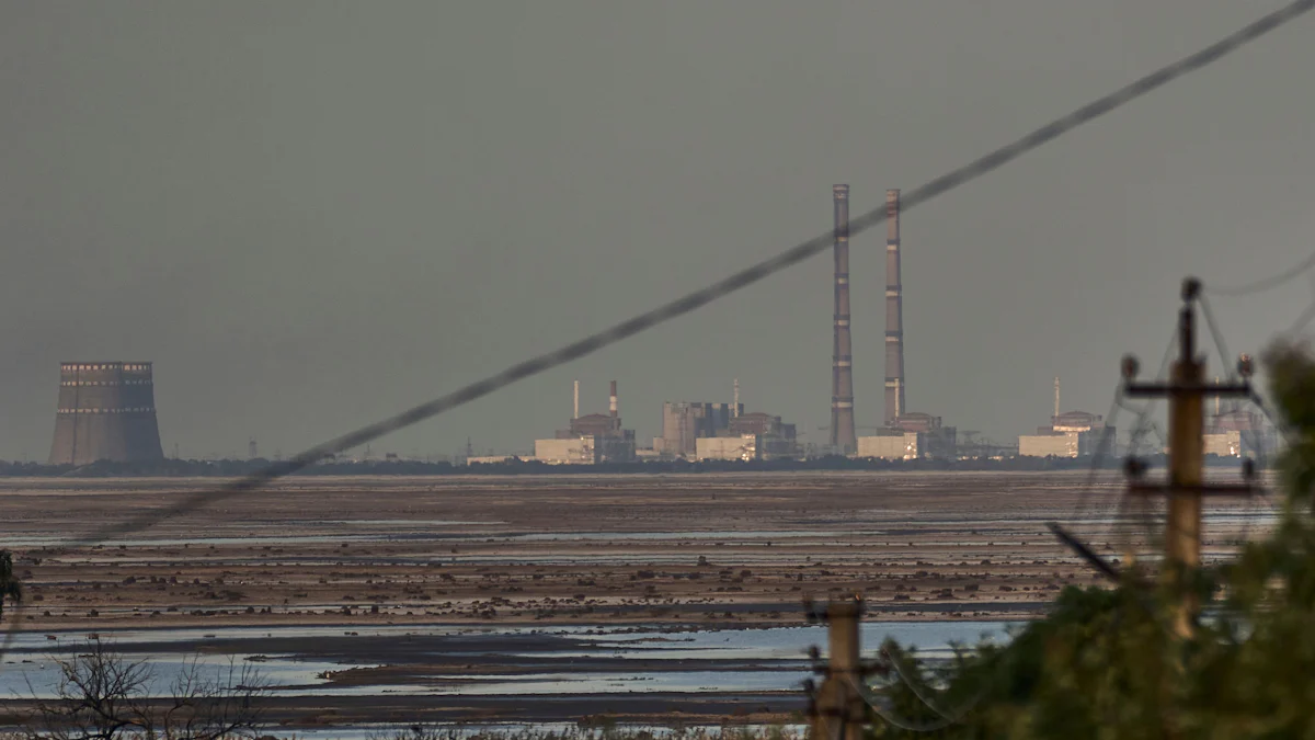 Ukraine News: „Äußerst prekäre nukleare Sicherheitslage“ im Atomkraftwerk Saporischschja - Politik
