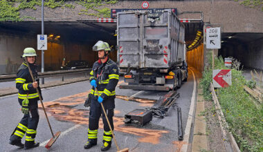 Lkw-Unfall in München: Kranausleger reißt am Tunnel ab | Regional