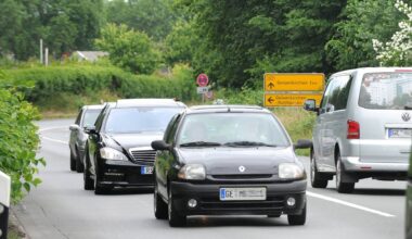 Langer Engpass auf der Hattinger Straße in Gelsenkirchen