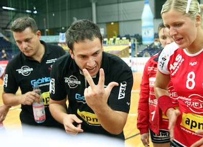 Erste Trainer-Erfahrung sammelte Raul Alonso mit den Rhein Main Bienen - hier zu Gast 2008 in der Arena Leipzig.