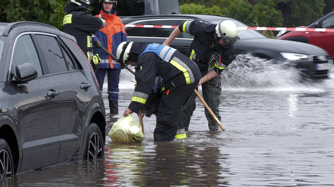 Alle Wetter-News im Live-Ticker: Unwetter in Alpennähe erwartet | News