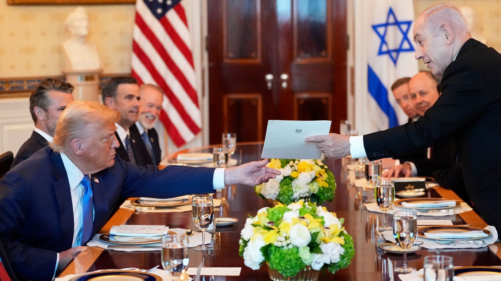 Trump und Netanjahu bekräftigen ihren Plan zur ethnischen Säuberung des Gazastreifens
