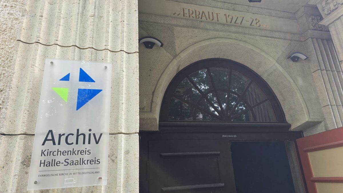 Kirchenkreis Halle-Saalkreis hat nun ein Kirchenarchiv aller Gemeinden – am nächsten Samstag kann jeder reinschnuppern – Du bist Halle