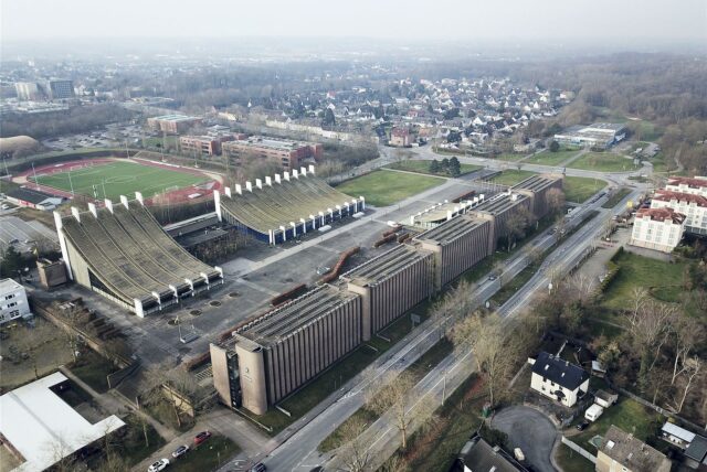 Das Ratshausumfeld in Castrop-Rauxel im Stadtmittelpunkt aus der Luft.
