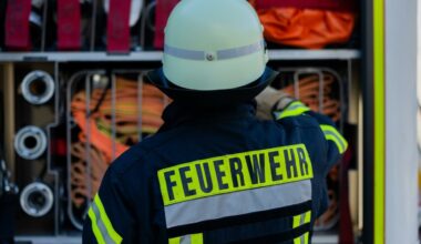 Zwei Lauben brennen vollständig aus