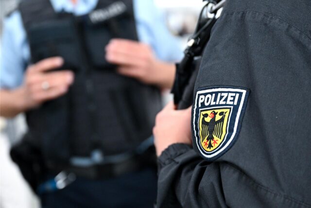 Die Uniform der Bundespolizei. (Symbolbild)