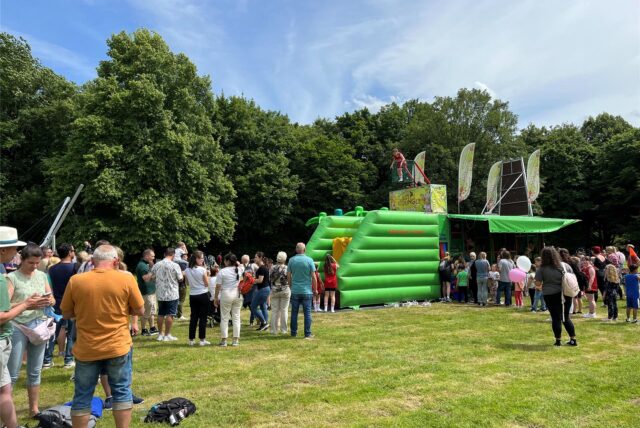 Die große Wiese im Backumer Tal beim Spiel- und Sportfest.