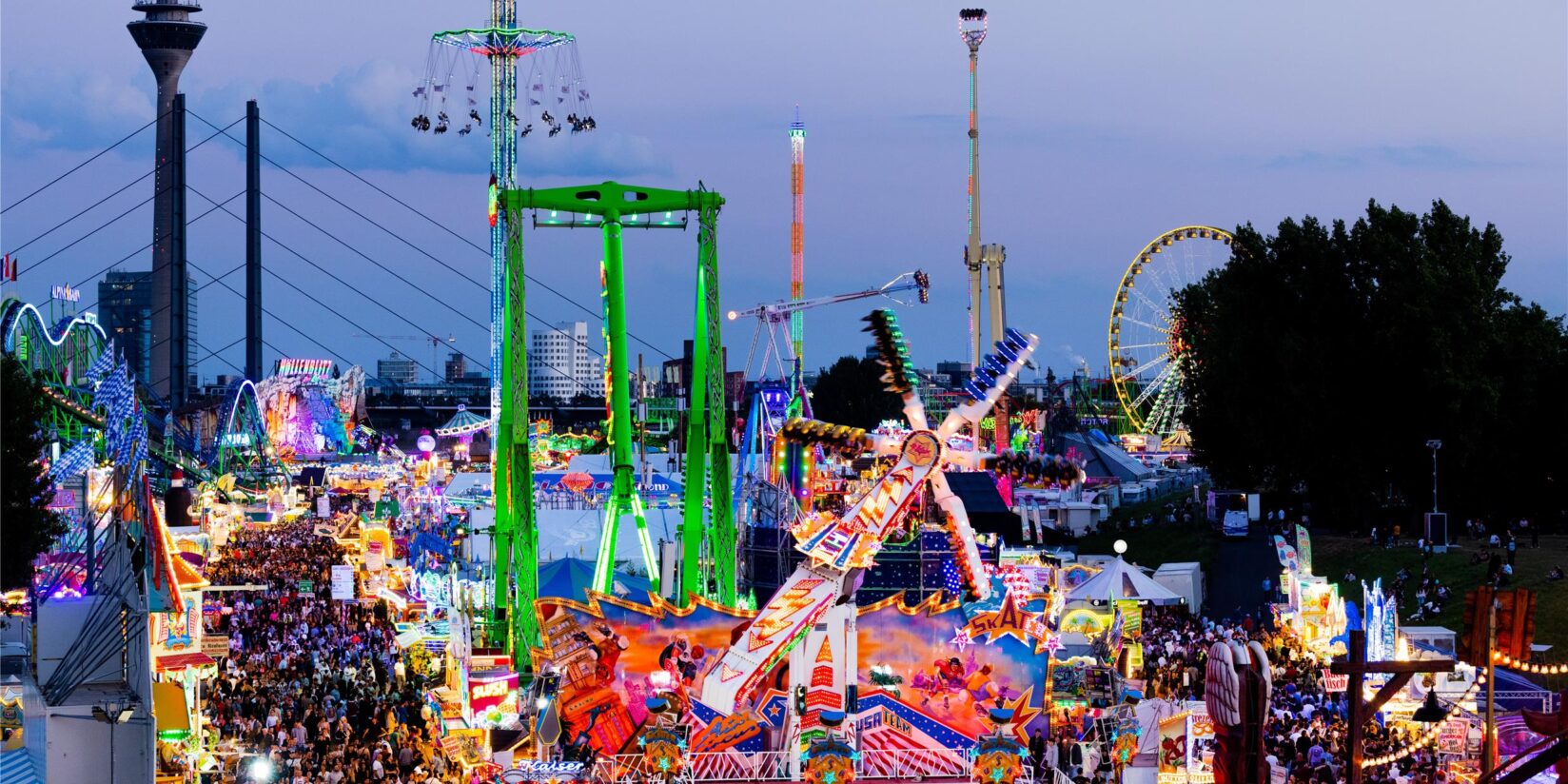 Rheinkirmes Düsseldorf 2025: Öffnungszeiten, Pink Monday, Feuerwerk