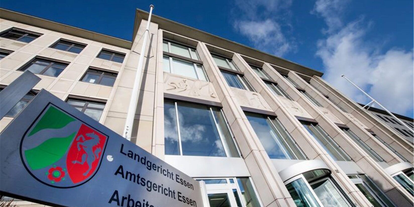 Gelsenkirchen: Ehefrau mit Eisenstange erschlagen: Lebenslange Haft