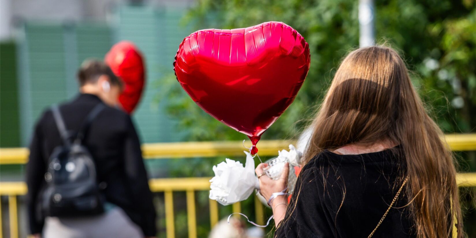 Gedenkveranstaltung für tote Schülerin (16)