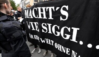 Demozug in Münster für Dortmunder Neonazi Borchardt: Polizeieinsatz und Gegenprotest