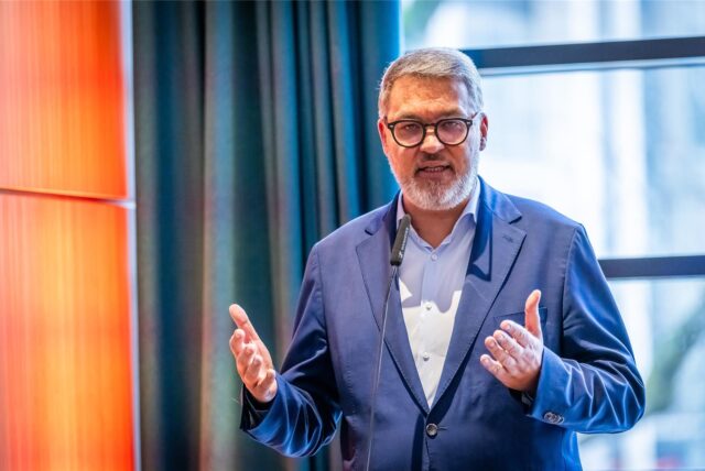 Dortmunds Oberbürgermeister Thomas Westphal bei einer Rede.