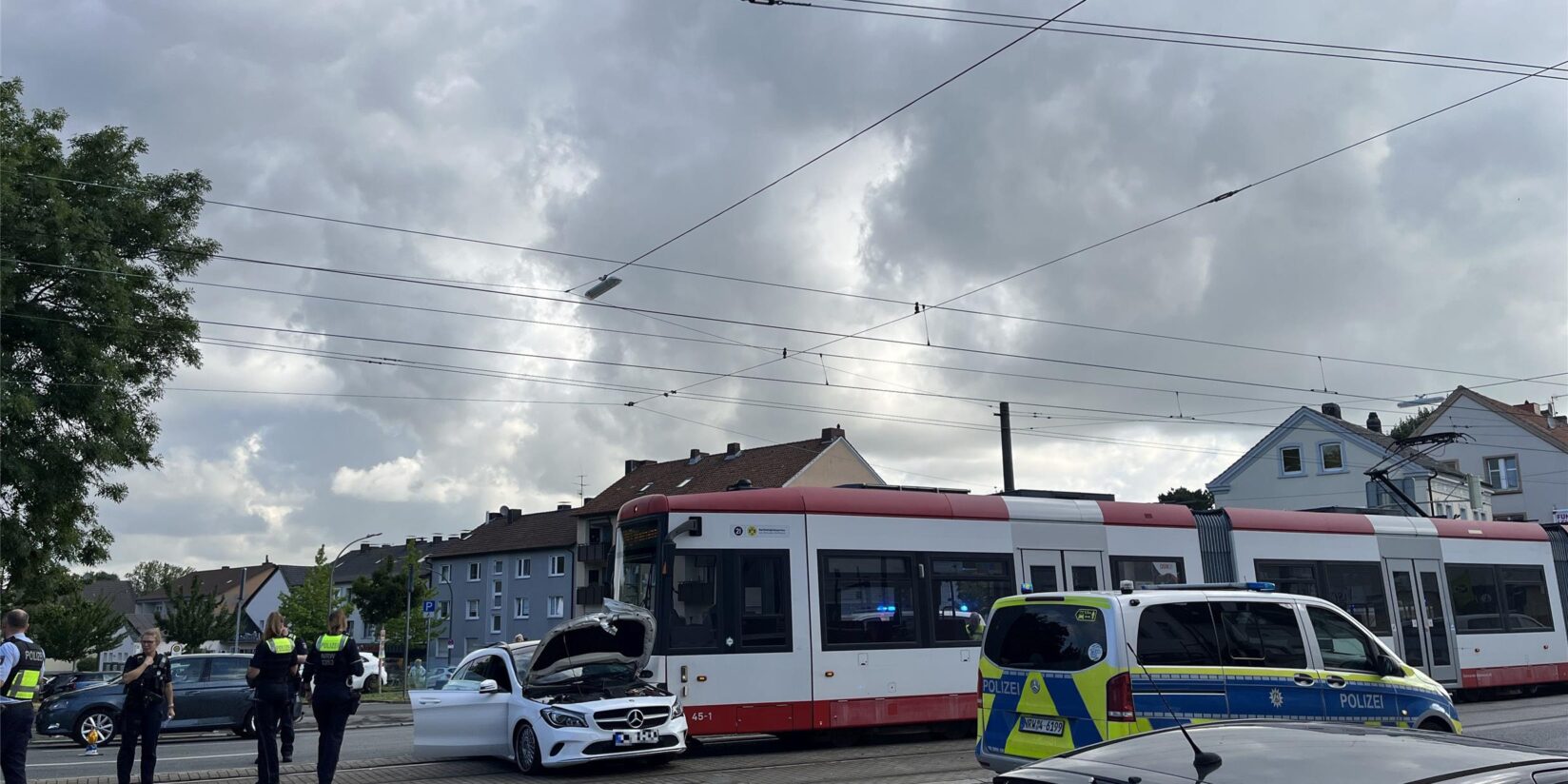 Stadtbahnunfall am Wambeler Hellweg in Dortmund