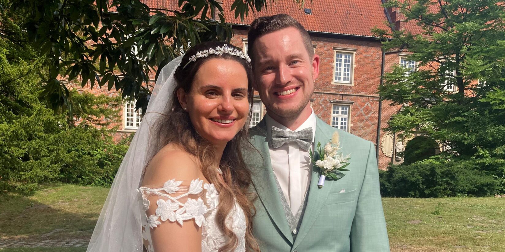 Jacqueline und Sebastian Schweinforth heiraten im Schloss