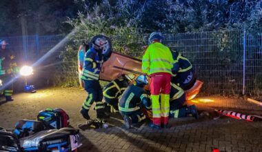 Unfall in Dortmund: Auto überschlägt sich